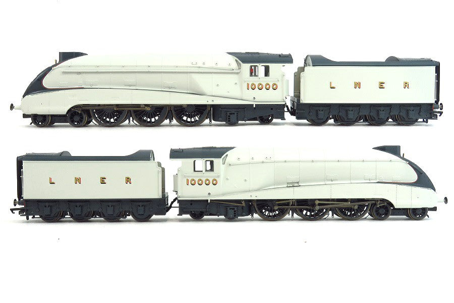 Hornby OO Gauge Steam Locomotive LNER, Class W1 'Hush Hush', Streamlined, 4-6-4, 10000 - Era 3 R3978