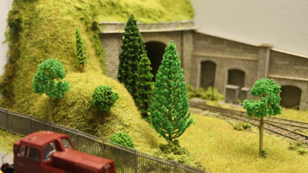 Railscenix Trees OO Gauge Mixed Set of 25, 3.5cm-13cm