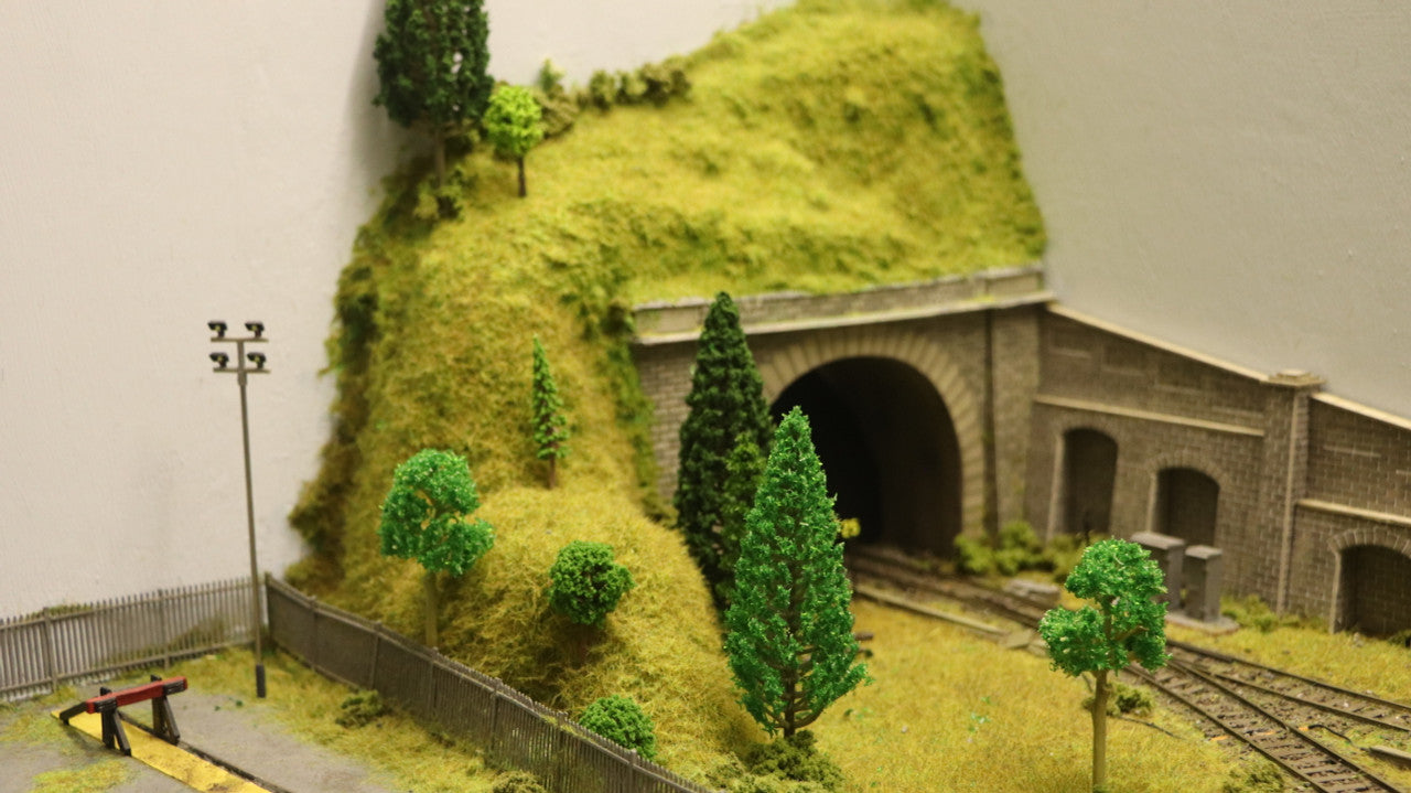 Railscenix Trees OO Gauge Mixed Set of 25, 3.5cm-13cm