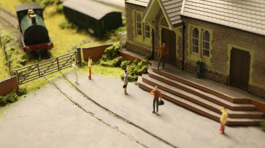 Railscenix 50 Piece Set of Figures OO/ HO Gauge 1/76 scale