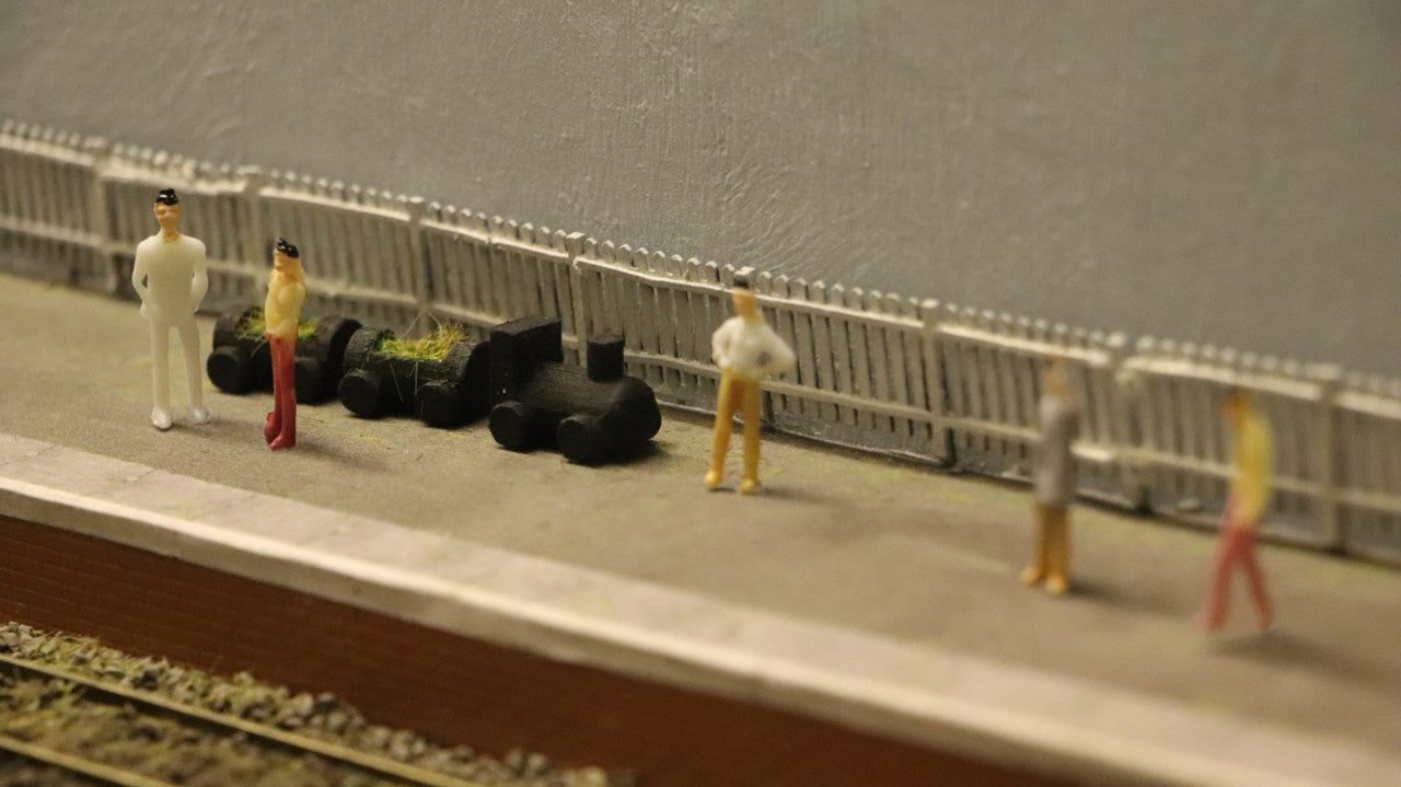 Railscenix 50 Piece Set of Figures OO/ HO Gauge 1/76 scale